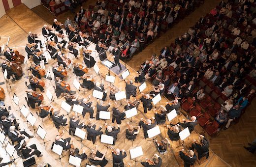 Klaus Mäkelä conducts the Oslo Philharmonic &copy; Lukas Beck