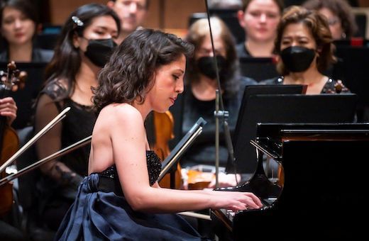Beatrice Rana and the New York Philharmonic © Chris Lee