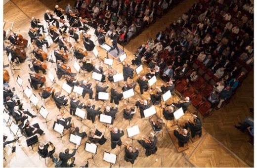 Klaus M&auml;kel&auml; conducts the Oslo Philharmonic &copy; Lukas Beck