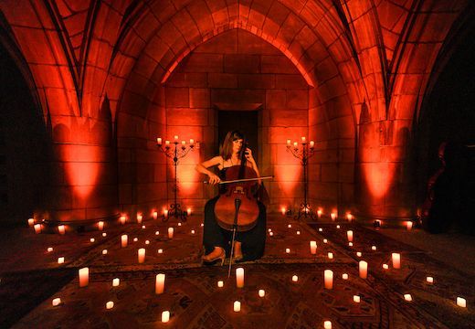 Wendy Sutter plays Glass © Steven Pisano for Bachtrack