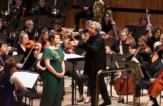 Stephanie Wake-Edwards, Semyon Bychkov and the Royal Academy of Music Symphony Orchestra © Frances Marshall