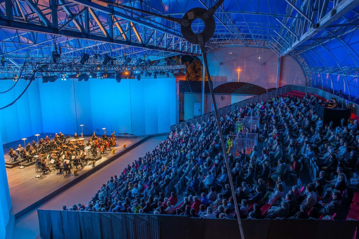 Un concert dans la cour du Château Louis XI (Festival Berlioz) &copy; Festival Berlioz