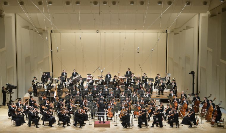 Fabio Luisi conducting the NHK Symphony Orchestra &copy; NHKSO