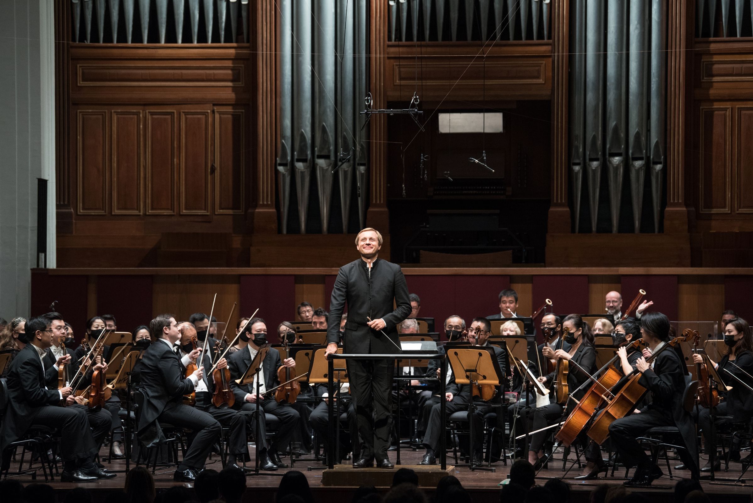 Vasily Petrenko and the Singapore Symphony Orchestra &copy; Singapore Symphony Orchestra | Jack Yam