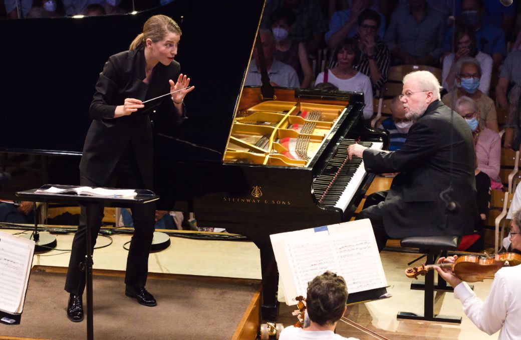 Karina Canellakis and Emanuel Ax © Hilary Scott