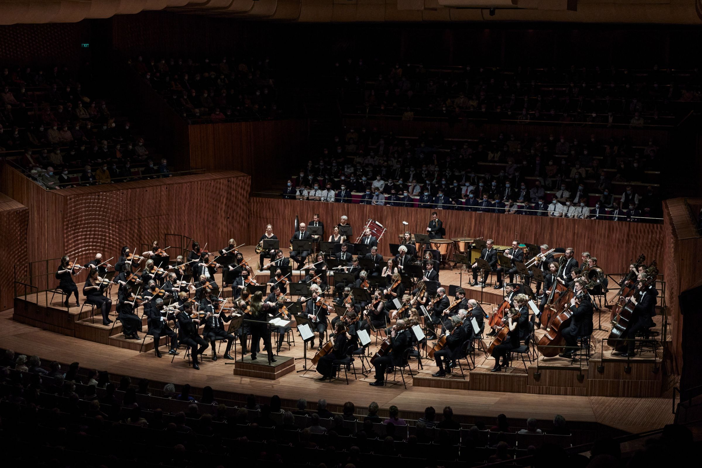 Simone Young, Hilary Hahn and the Sydney Symphony &copy; Pierre Toussaint