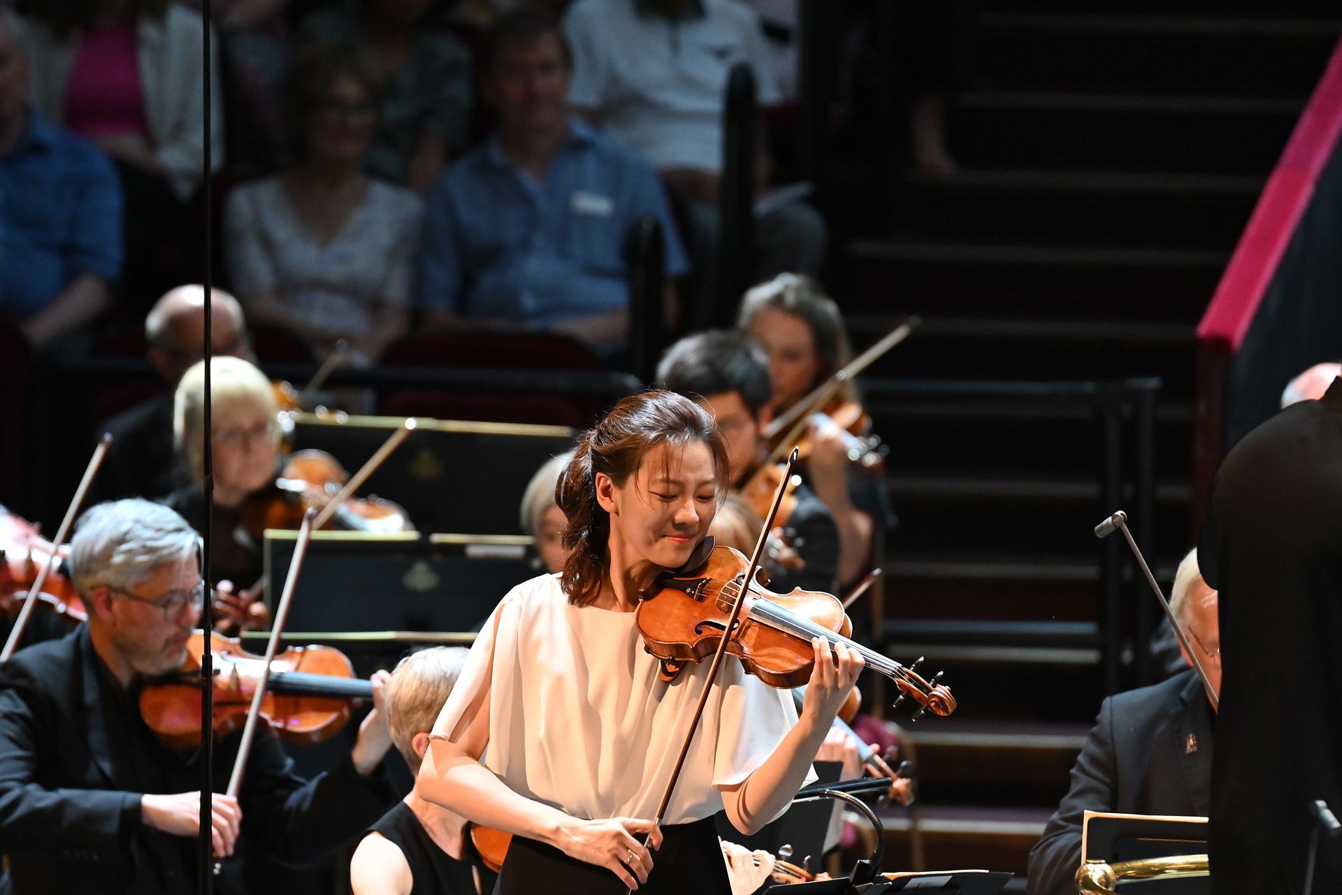 Clara-Jumi Kang and the BBC National Orchestra of Wales &copy; BBC | Chris Christodoulou