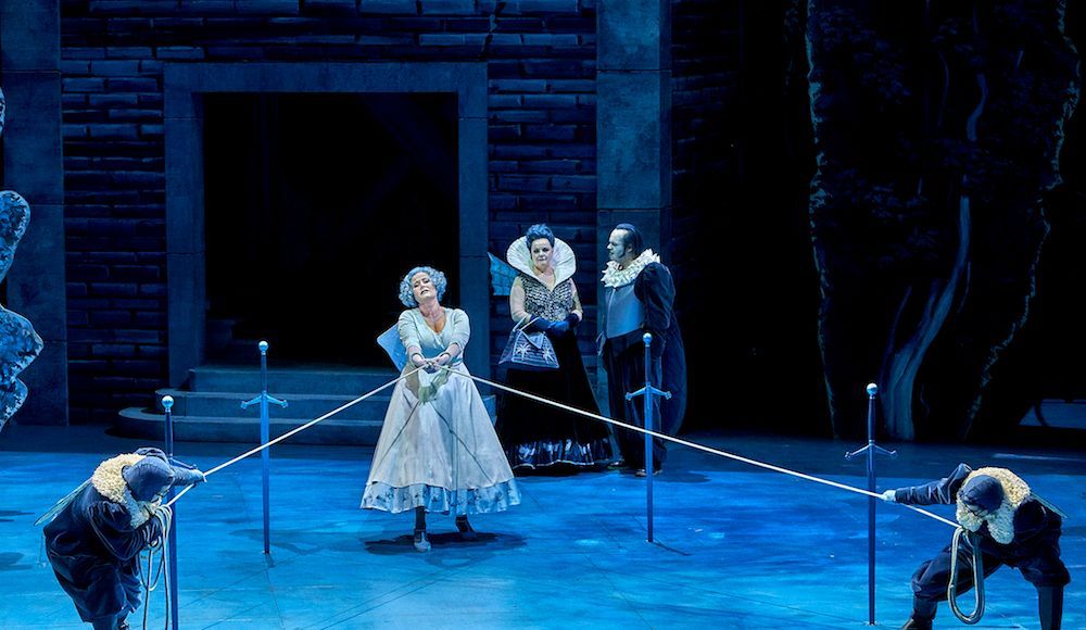 Camilla Nylund (Elsa von Brabant), Petra Lang (Ortrud) und Martin Gantner (Friedrich von Telramund) &copy; Enrico Nawrath