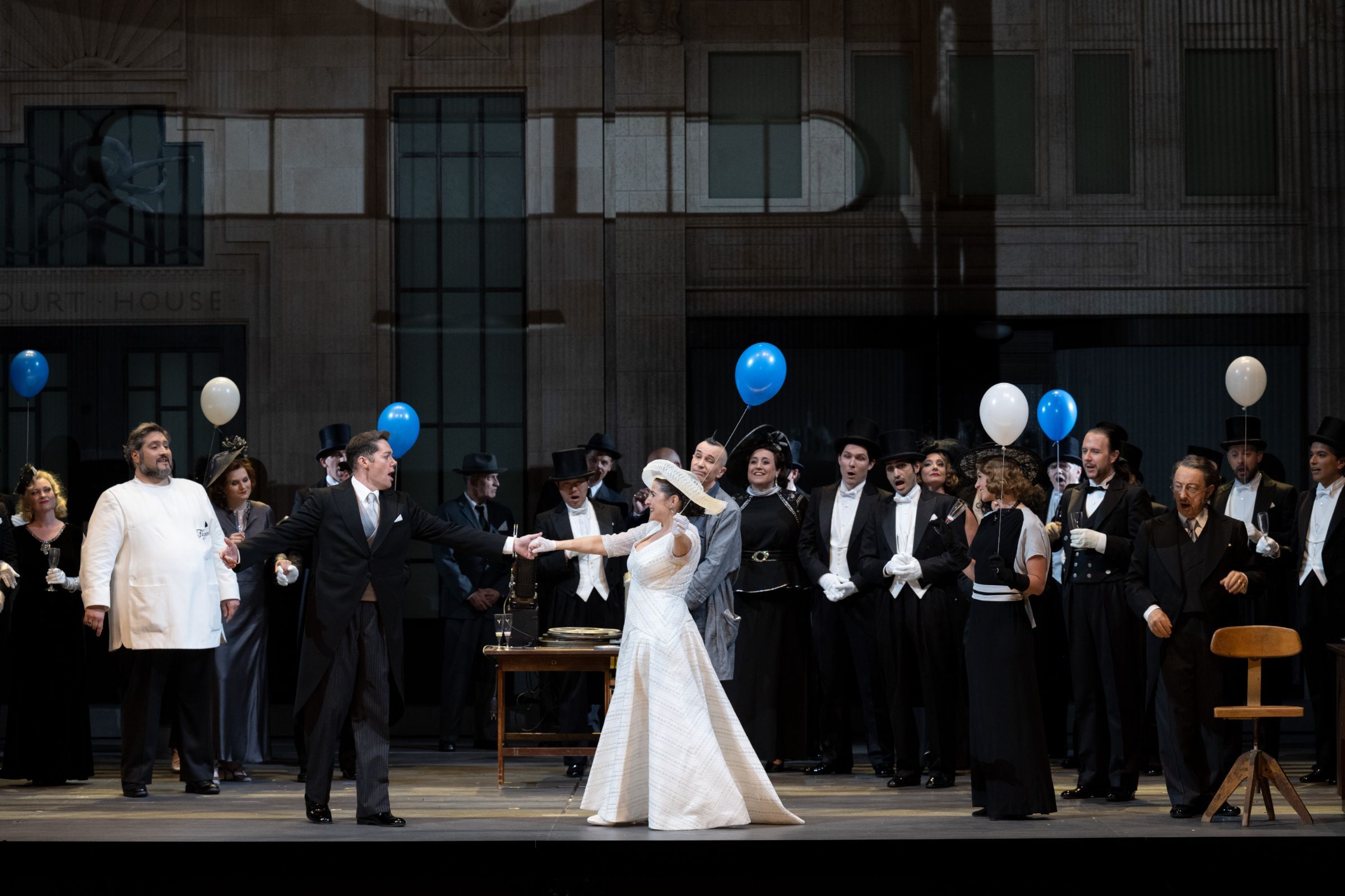 Nicola Alaimo (Figaro), Edgardo Rocha (Almaviva), Cecilia Bartoli (Rosina) and Arturo Brachetti &copy; Monika Rittershaus
