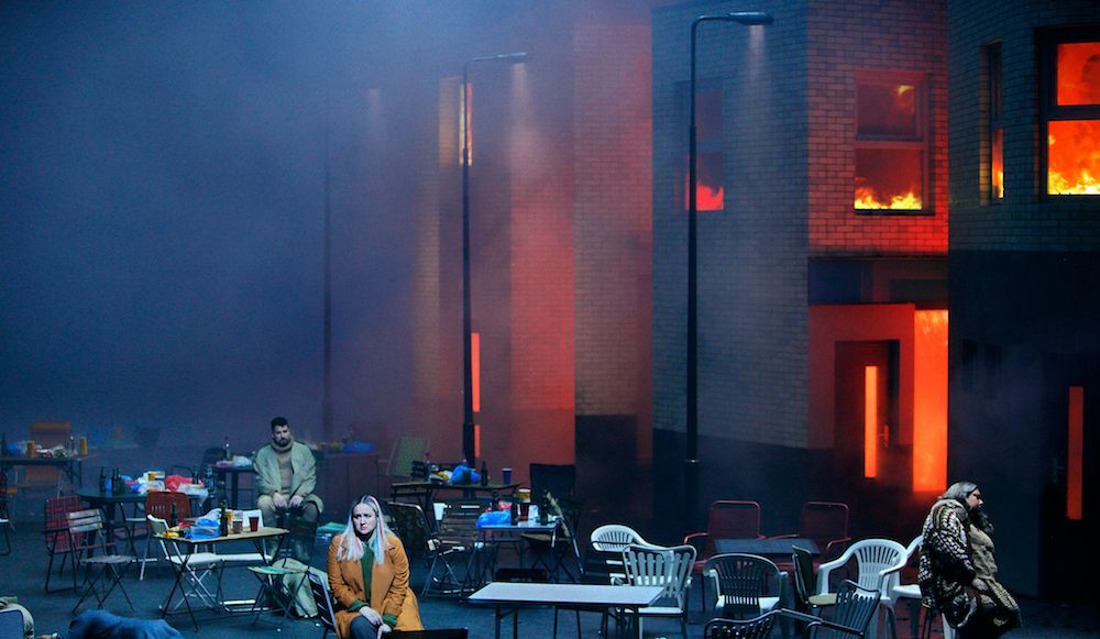 Eric Cutler (Erik), Elisabeth Teige (Senta) und Nadine Weissmann (Mary) © Enrico Nawrath