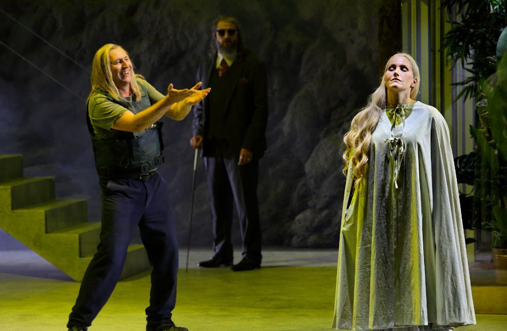 Andreas Schager (Siegfried), Igor Schwab (Grane) and Daniela K&ouml;hler (Br&uuml;nnhilde) &copy; Bayreuther Festspiele | Enrico Nawrath