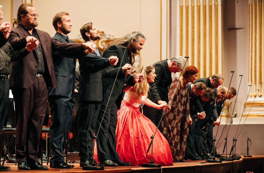 <i>Salome</i> curtain call &copy; Andrew Penny