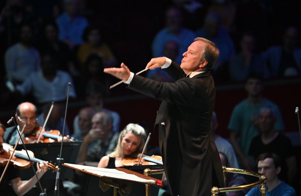 Sakari Oramo conducts the BBCSO © BBC | Chris Christodoulou