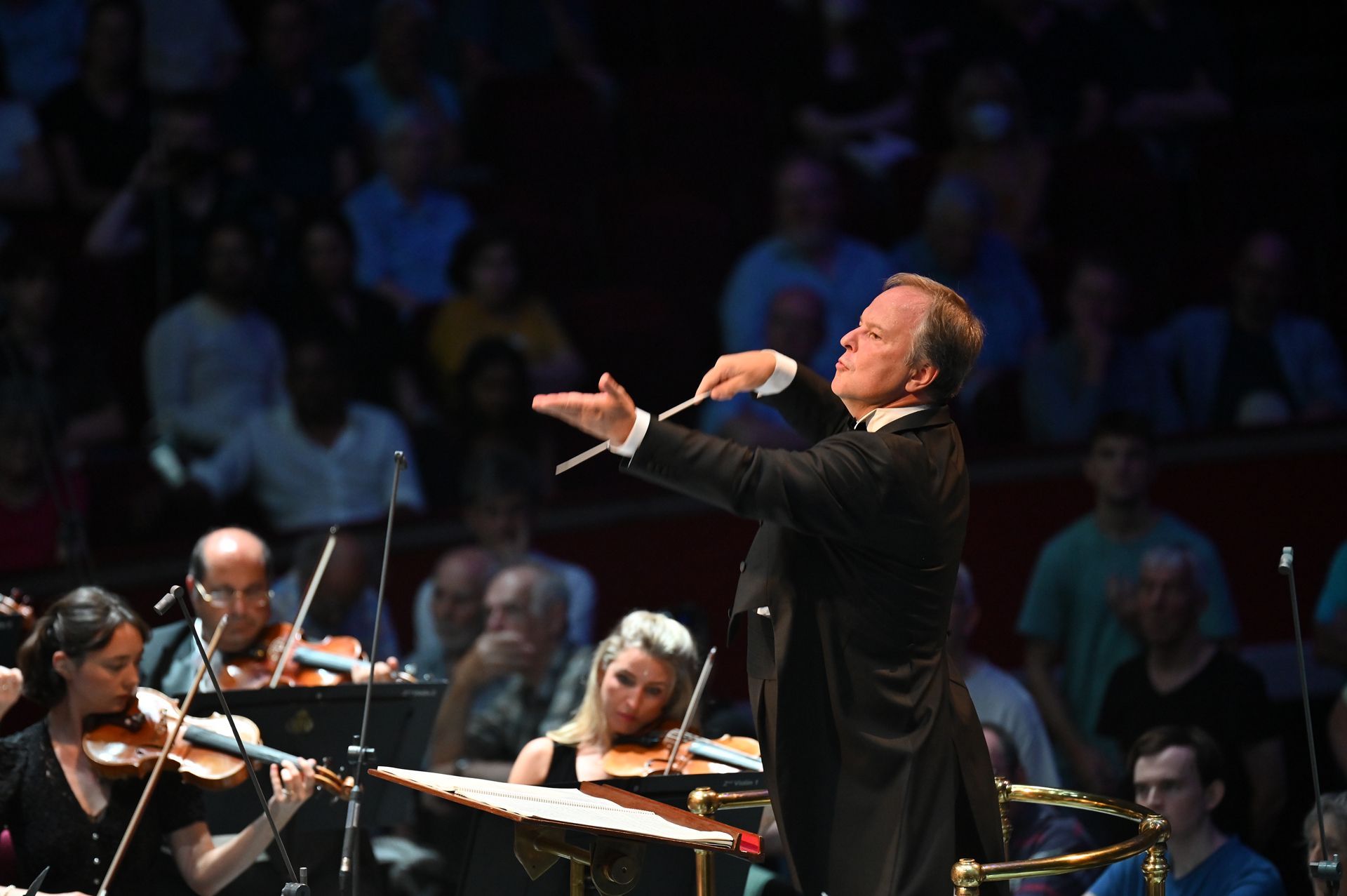 Sakari Oramo conducts the BBCSO &copy; BBC | Chris Christodoulou