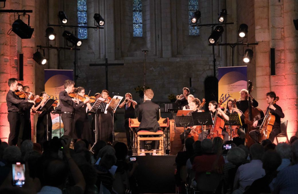 Le concert instrumental du 16 août dans l'abbaye de Saint-Amand-de-Coly © Paul Denais