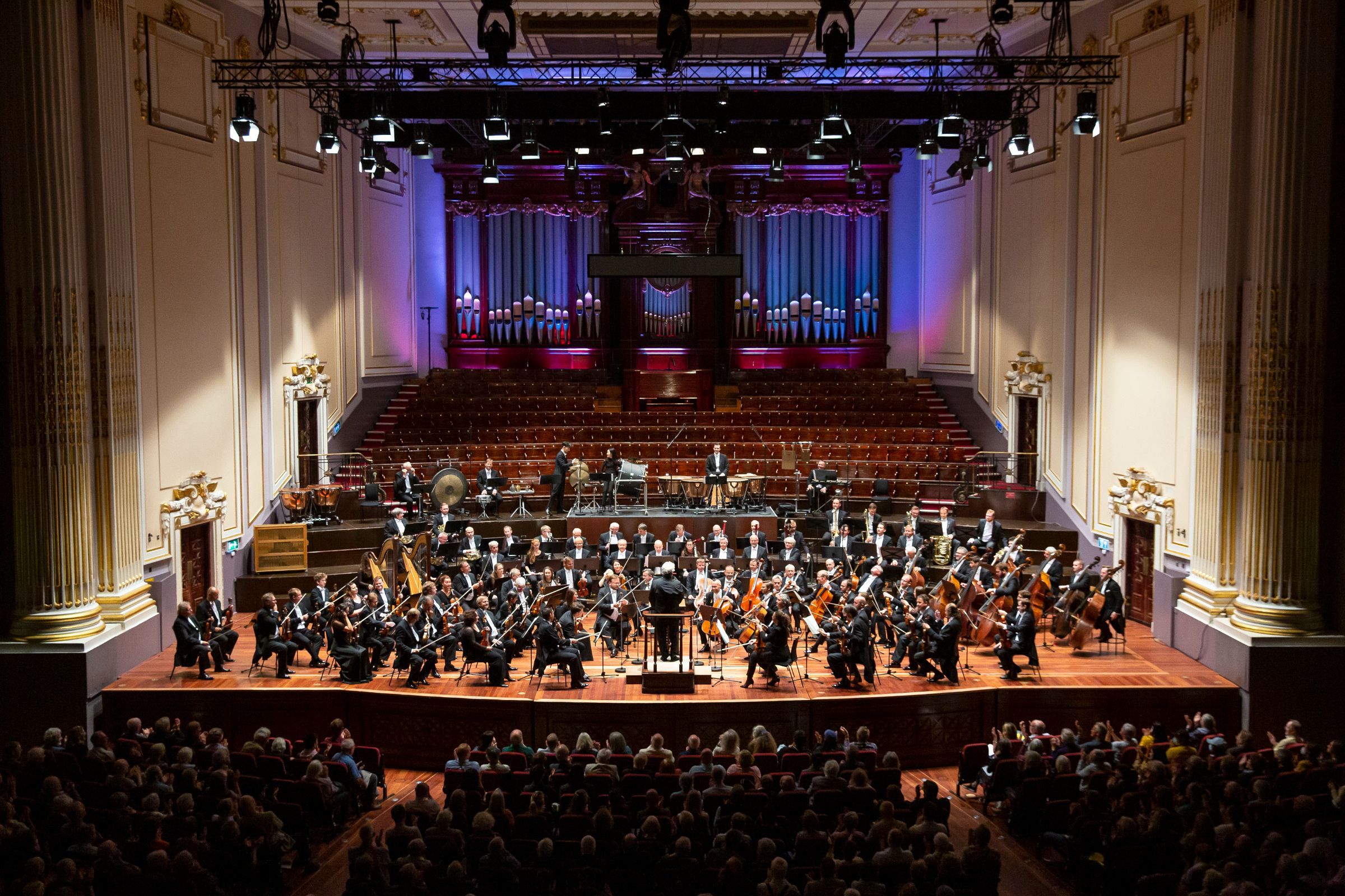 Semyon Bychkov and the Czech Philharmonic in Usher Hall © Jess Shurte