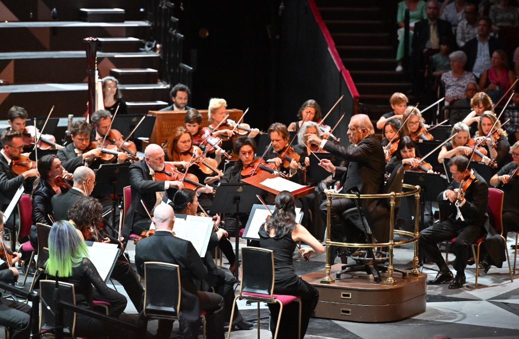 Zubin Mehta conducts the Australian World Orchestra &copy; BBC | Mark Allan