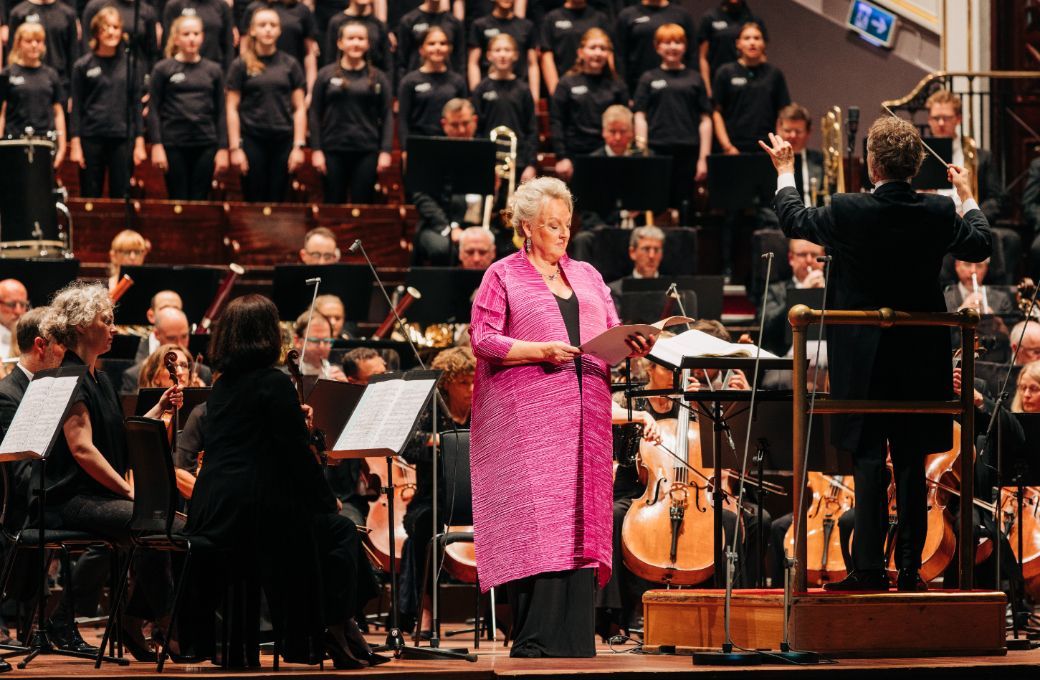 Linda Watson, Thomas Søndergård and the RSNO © Andrew Perry