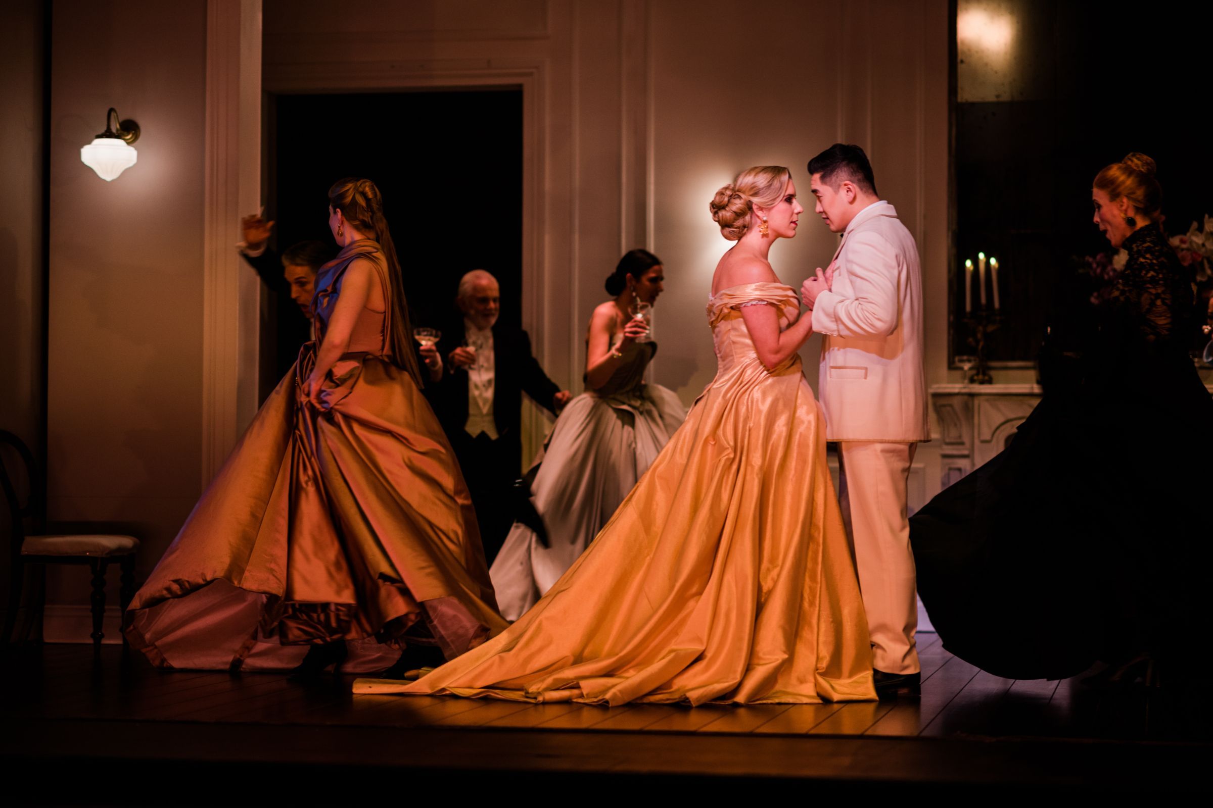 Lauren Fagan (Violetta) and Kang Wang (Alfredo) &copy; That Photography Place