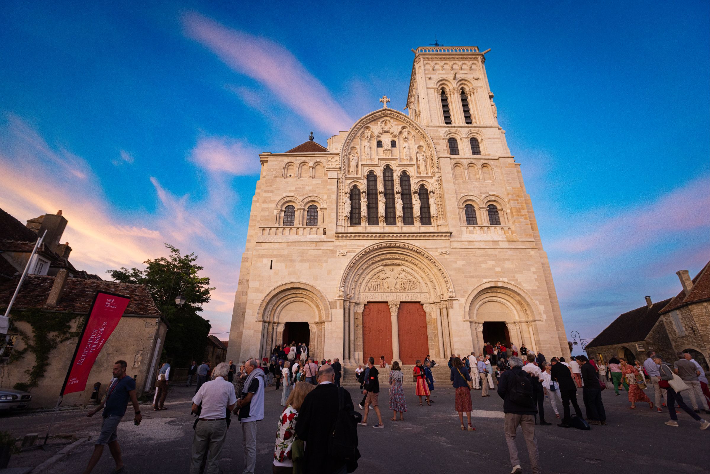 La basilique Sainte-Marie-Madeleine de Vézelay &copy; Vincent Arbelet