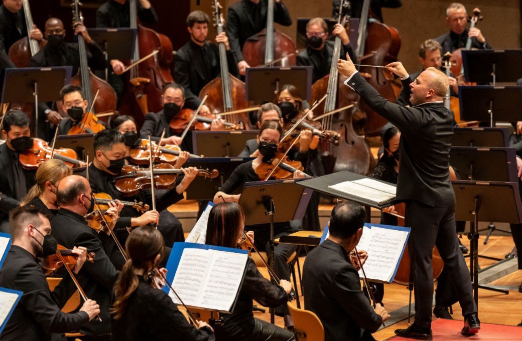 Yannick N&eacute;zet-S&eacute;guin dirigiert The Philadelphia Orchestra &copy; Todd Rosenberg Photography | Philadelphia Orchestra