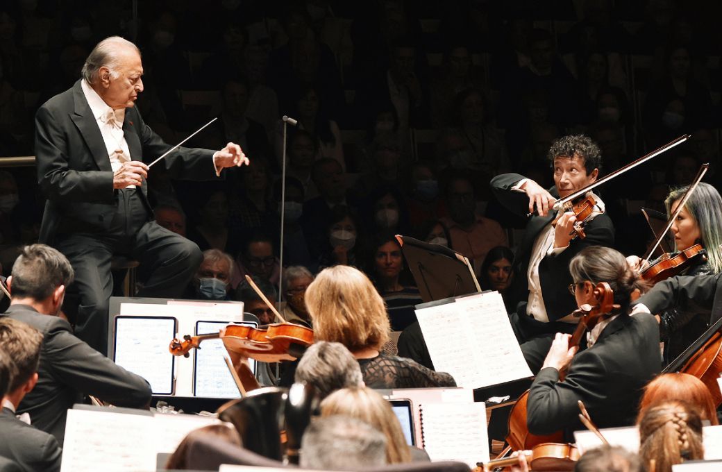 Zubin Mehta conducts the Australia World Orchestra &copy; Prudence Upton