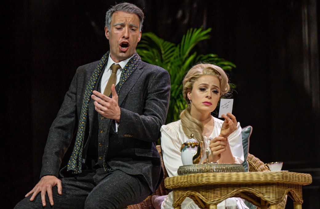 Yuriy Yurchuk (Germont) and Siobhan Stagg (Violetta) &copy; Philip Magowan