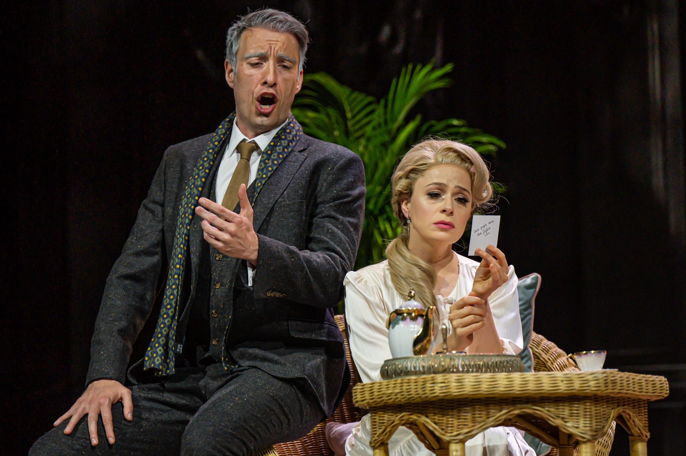 Yuriy Yurchuk (Germont) and Siobhan Stagg (Violetta) &copy; Philip Magowan