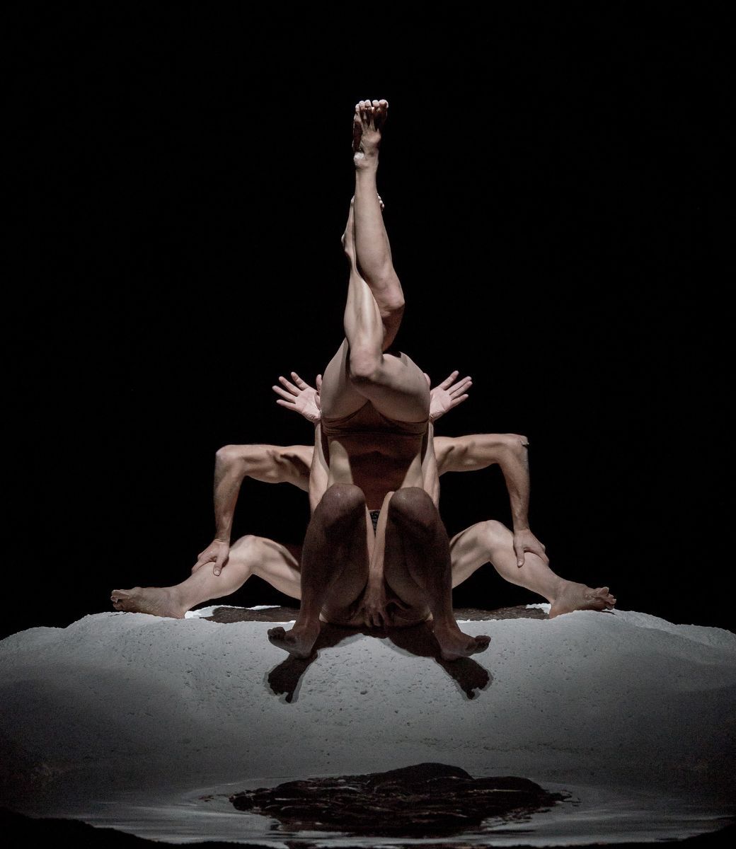 <i>Vessel</i> &copy; Yoshikazu Inoue