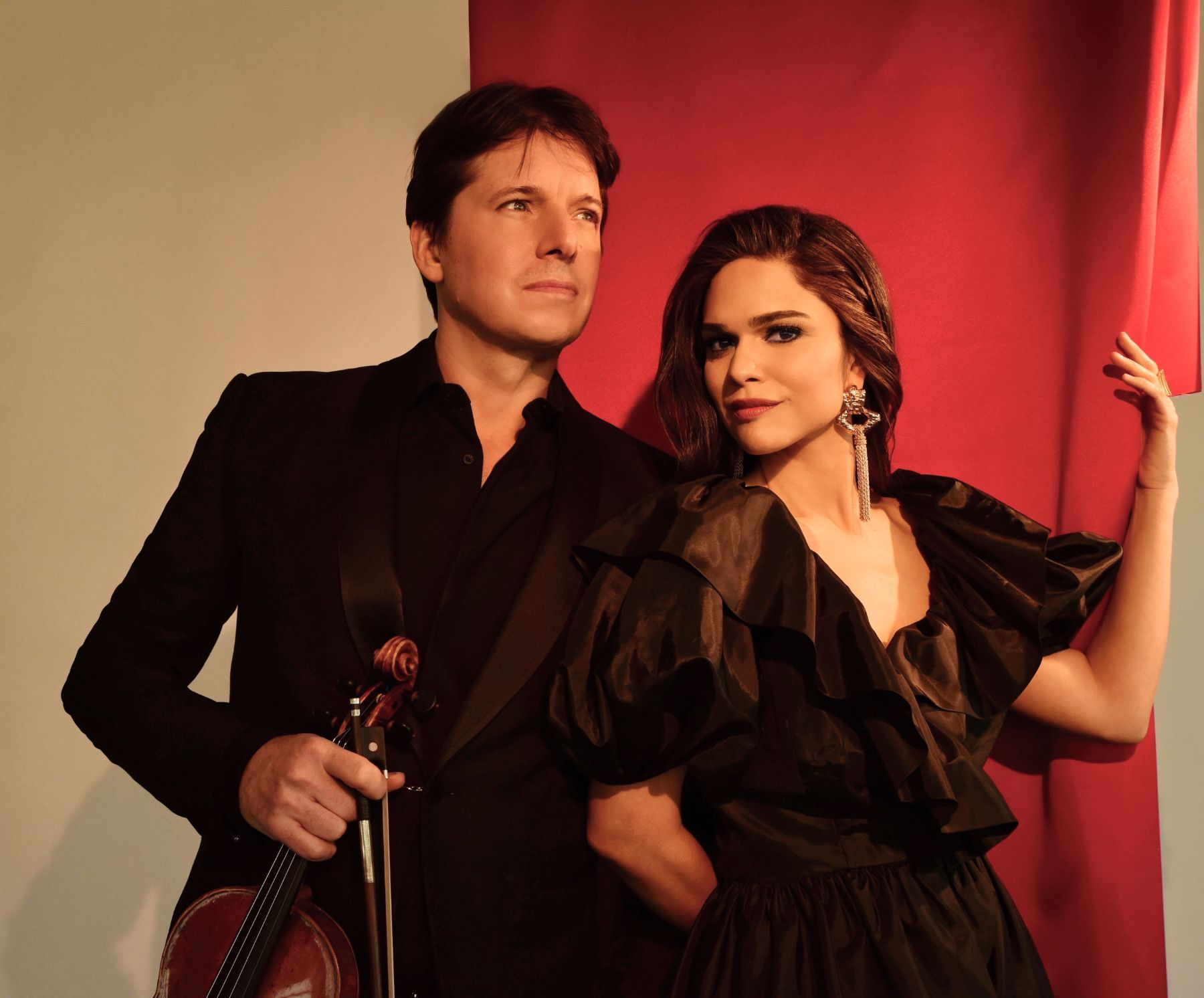 Joshua Bell and Larisa Martinez © Shervin Lainez