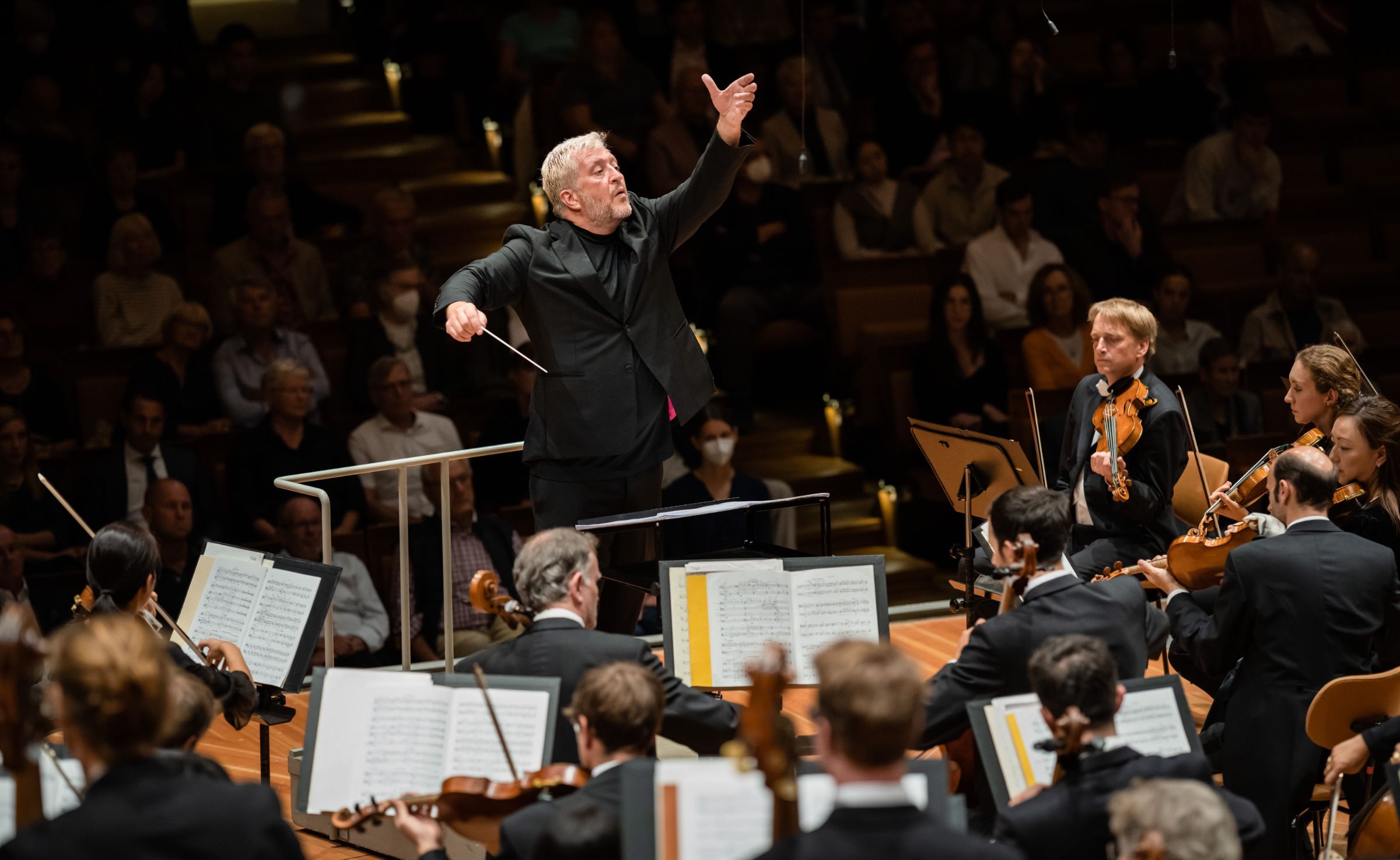 Thomas Adès conducts the Berliner Philharmoniker &copy; Stephan Rabold