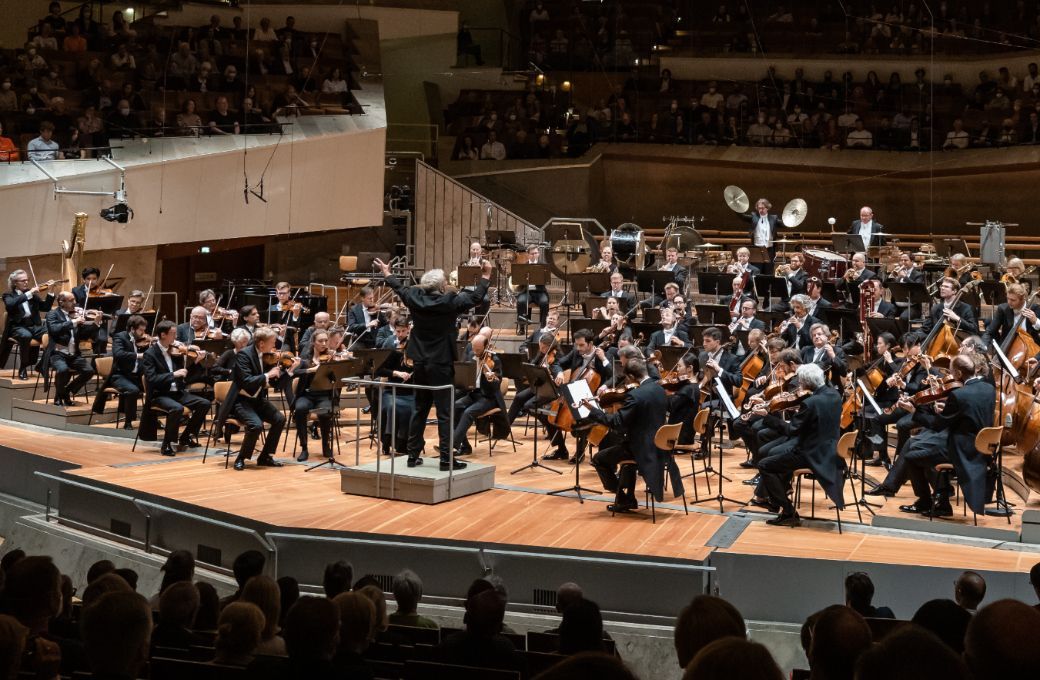 Thomas Ad&egrave;s conducts the Berliner Philharmoniker &copy; Stephan Rabold