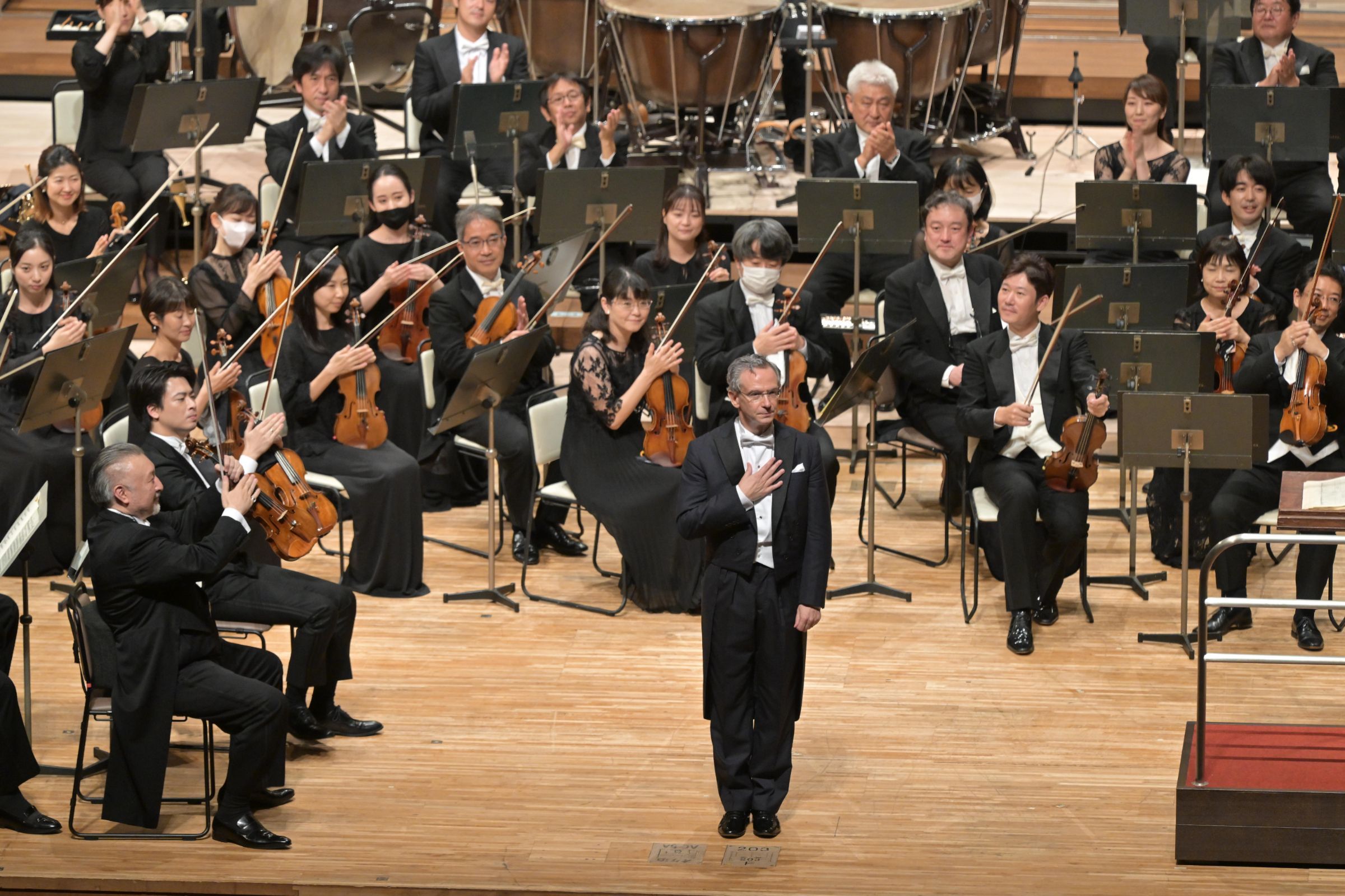 Fabio Luisi and the NHKSO &copy; NHKSO