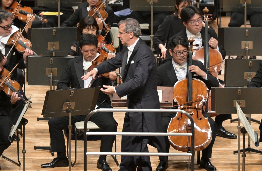 Fabio Luisi conducts the NHKSO &copy; NHKSO