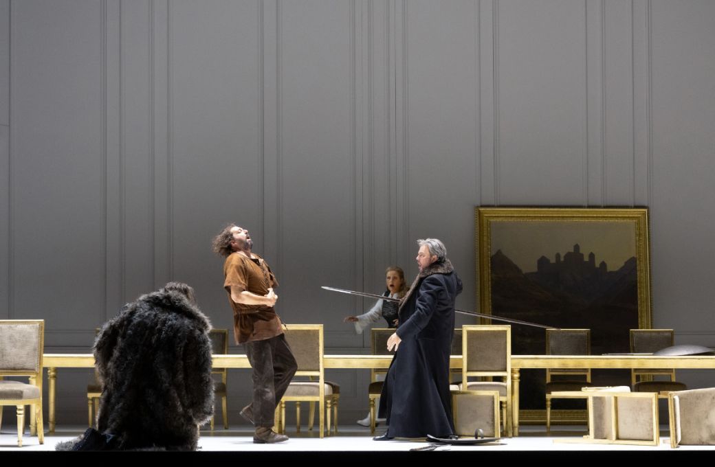 Christof Fischesser (Hunding), Eric Cutler (Siegmund), Camilla Nylund (Br&uuml;nnhilde), Tomasz Konieczny &copy; Monika Rittershaus