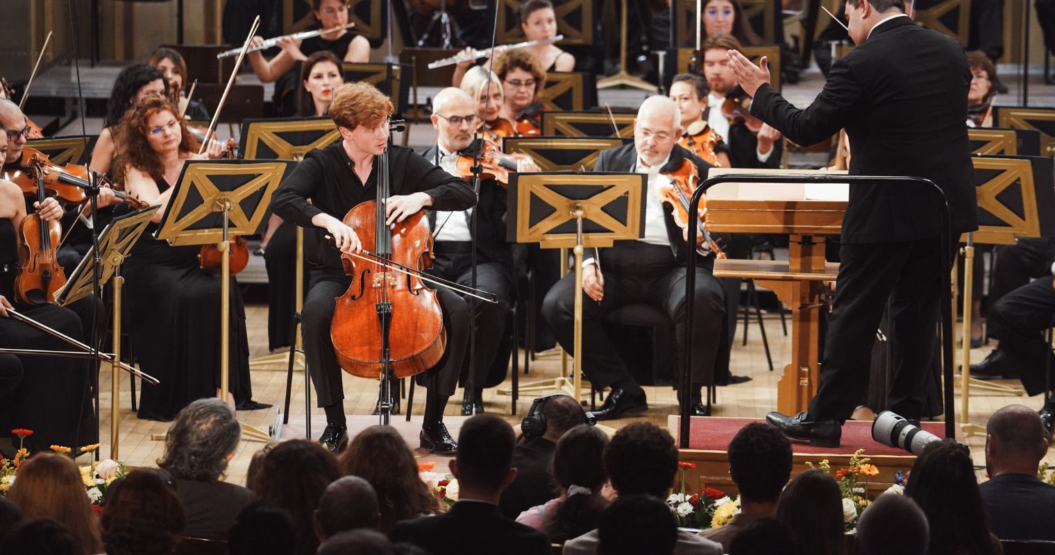 Benjamin Kruithof, Tito Mu&ntilde;oz and the George Enescu Philharmonic Orchestra, &copy; Alex Damian