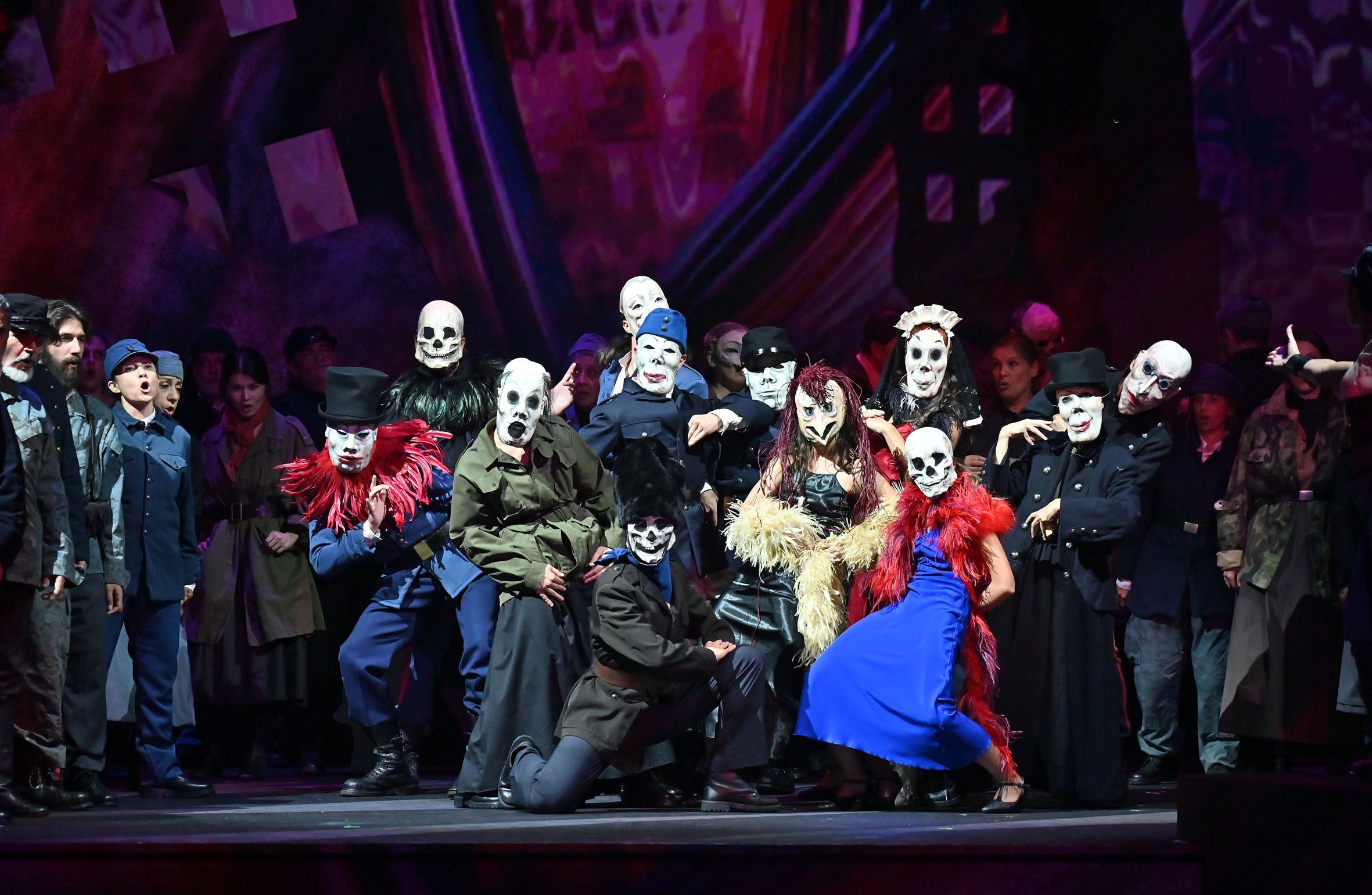 <i>La forza del destino</i>, Act 3 &copy; Roberto Ricci