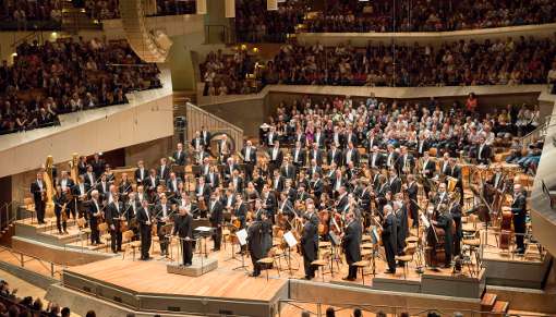 Les Berliner Philharmoniker lors du concert d'ouverture de la saison 2015 &copy; Monika Rittershaus
