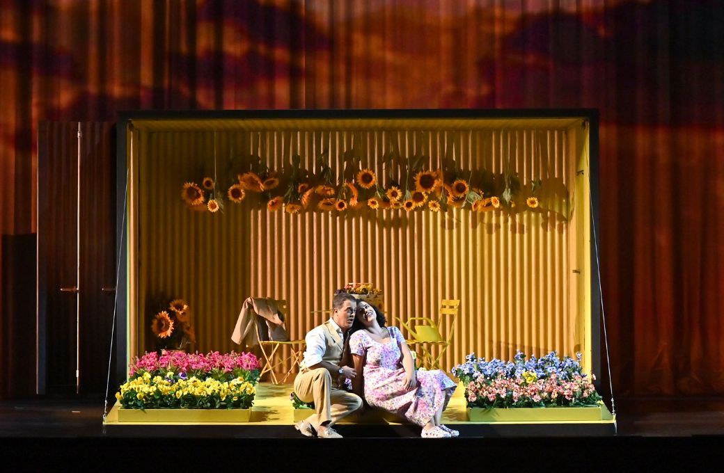 Piero Pretti (Gabriele) and Roberta Mantegna (Amelia) © Roberto Ricci