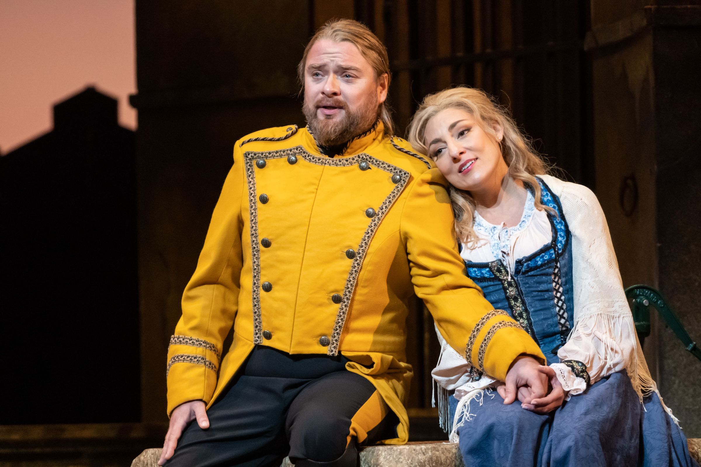 Viktor Antipenko (Don José) and Andrea Carroll (Micaëla) &copy; Don Ipock