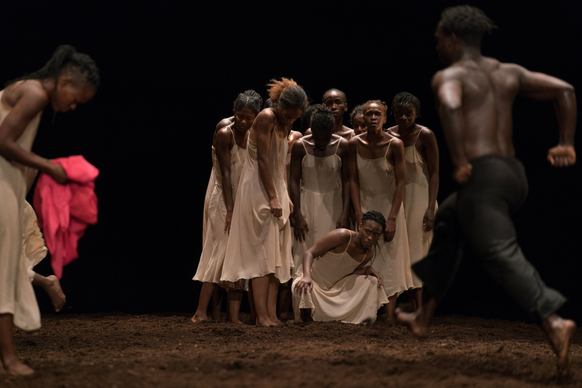 <i>Le Sacre du printemps</i> par l'École des Sables © Maarten Vanden Abeele