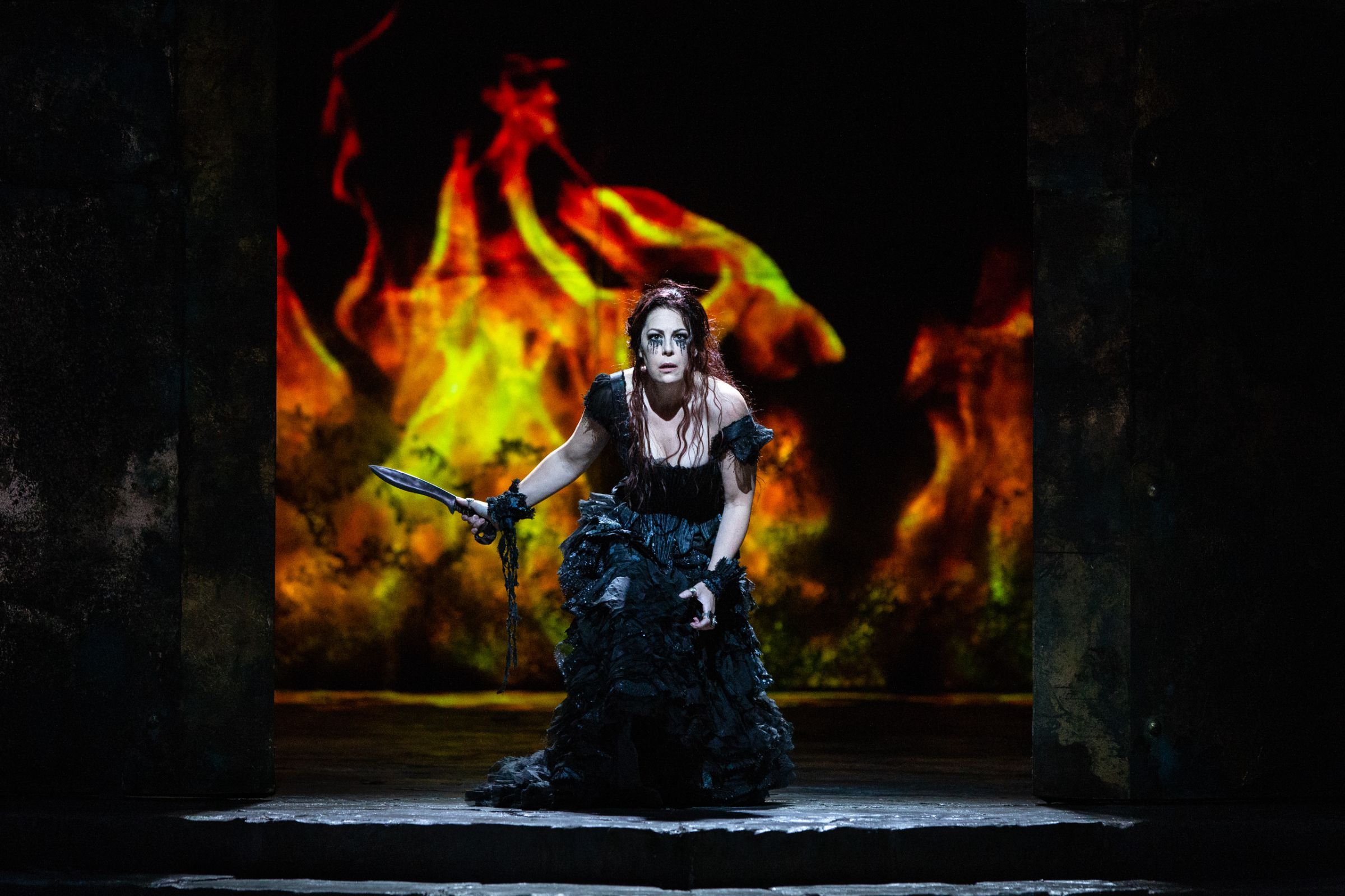 Sondra Radvanovsky (Medea) &copy; Marty Sohl | Met Opera