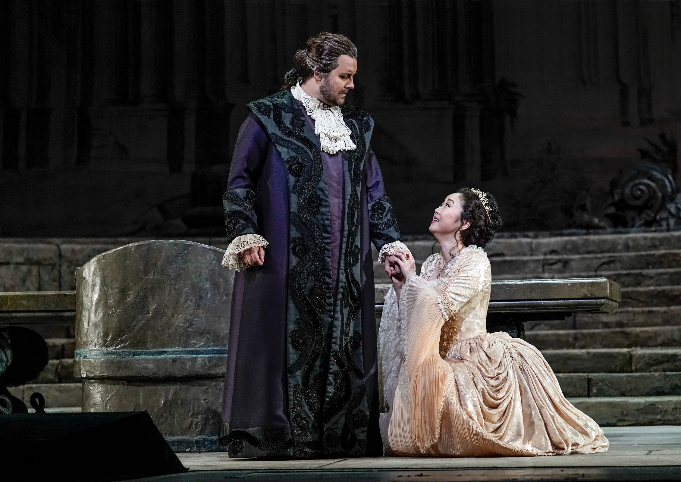 Michael Spyres (Idomeneo) and Ying Fang (Ilia) © Karen Almond | Met Opera