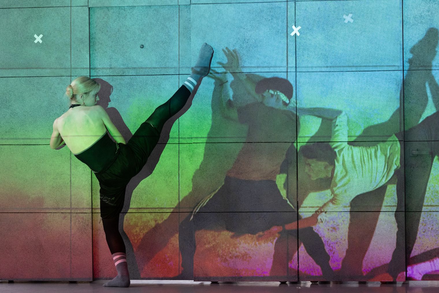 Rehearsal for Morgann Runacre-Temple's <i>Hotel</i> &copy; dancers_eye