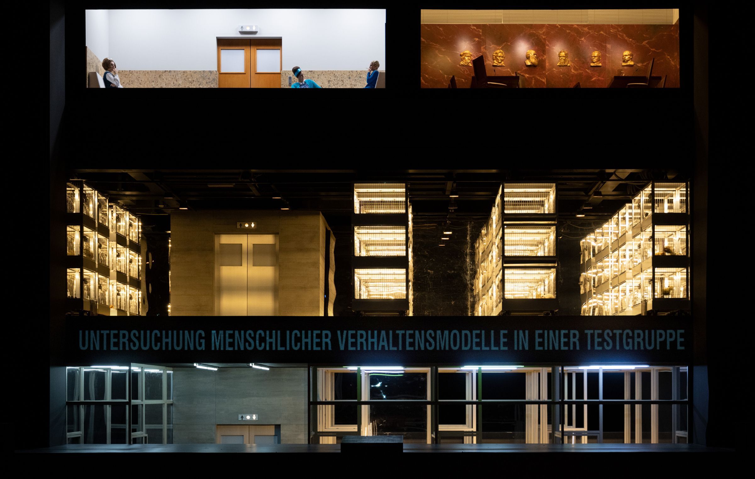 <i>Das Rheingold</i> &copy; Monika Rittershaus