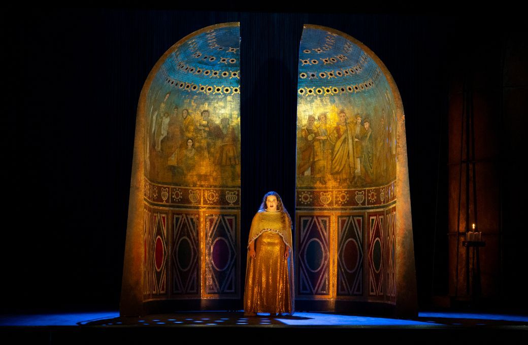 Nazan Fikret (Teofane) © Richard Hubert Smith