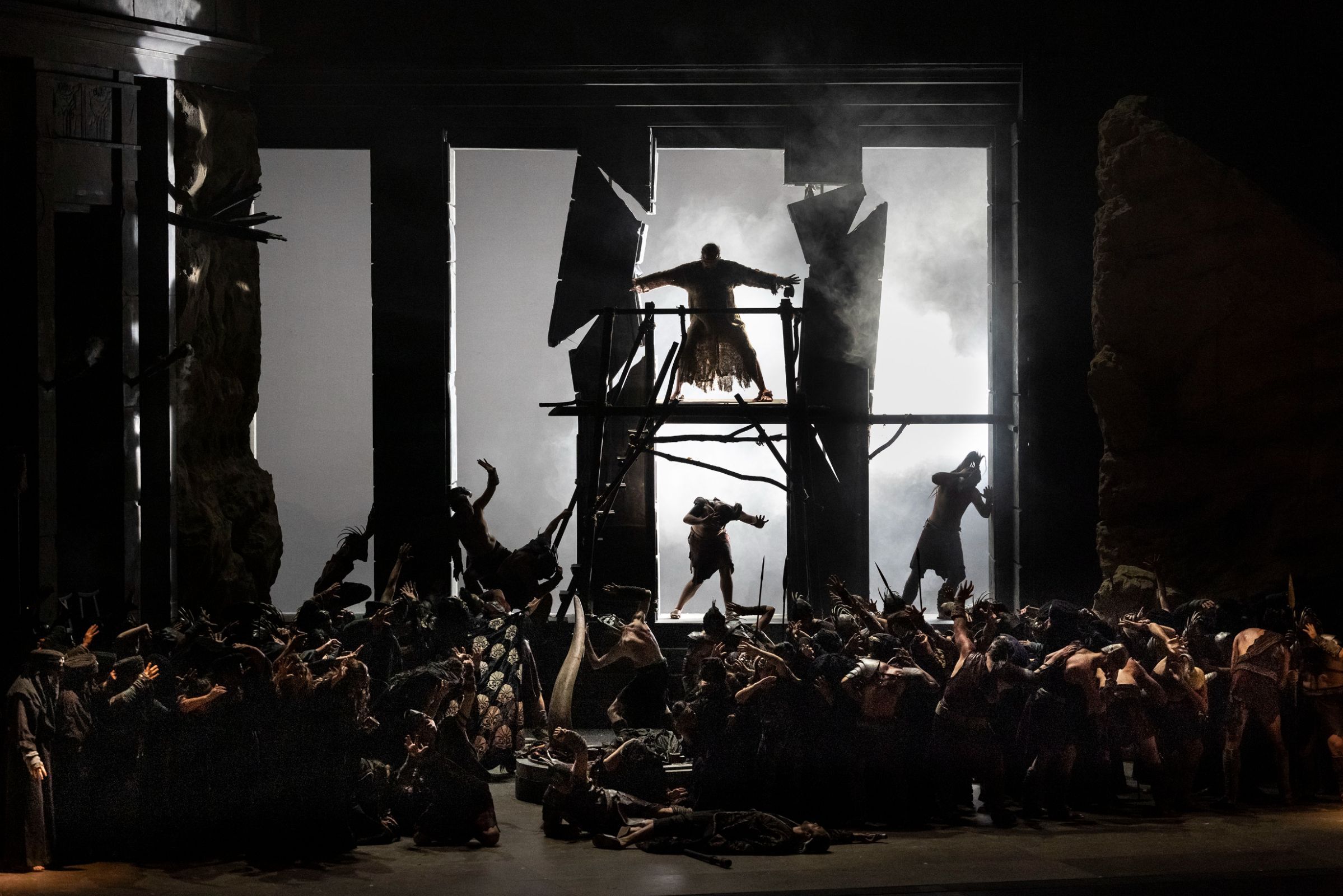 The destruction of the temple © Luciano Romano
