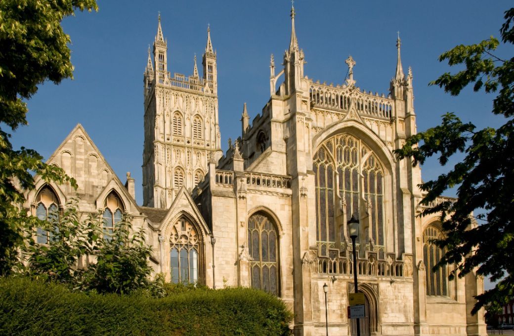 Gloucester Cathedral &copy; Public domain | Saffron Blaze