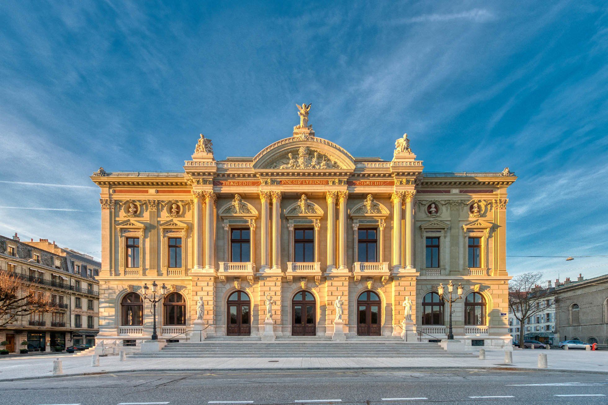 Façade &copy; Fabien Bergerat