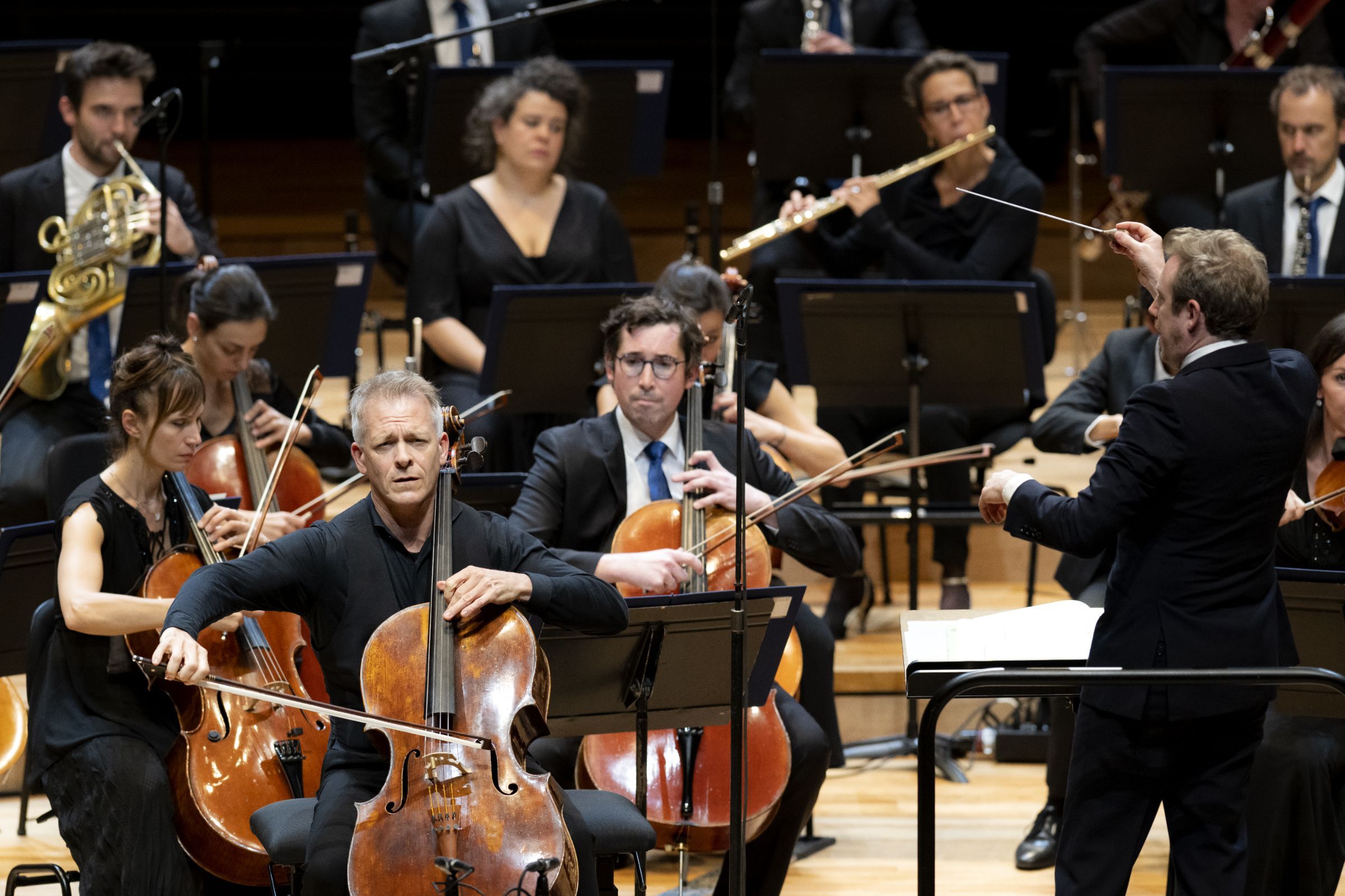 Alban Gerhardt, Daniel Harding et l'Orchestre de chambre de Paris &copy; Joachim Bertrand